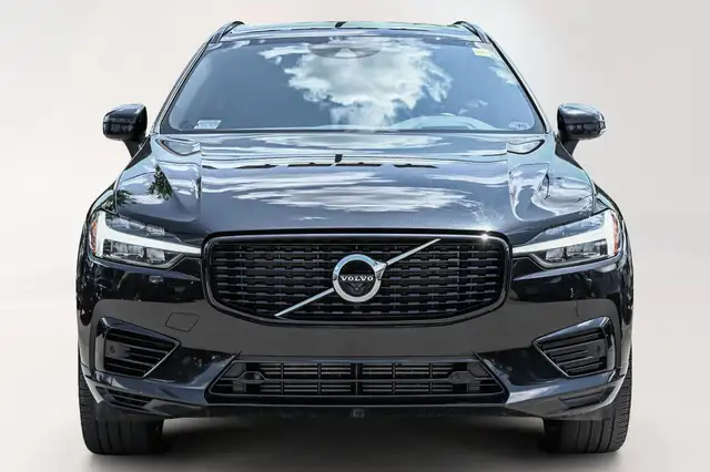 2021 Volvo XC60 in Cars & Trucks in City of Montréal - Image 3