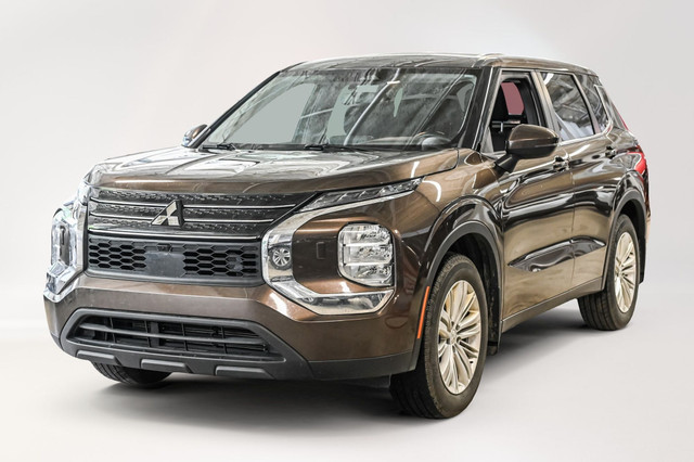 2024 Mitsubishi Outlander ES 4x4 | Mags | Caméra | Sièges chauff in Cars & Trucks in City of Montréal - Image 2