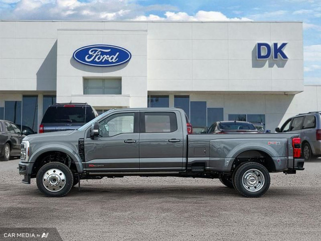2025 Ford F-450 Super Duty PLATINUM in Cars & Trucks in Edmonton - Image 3
