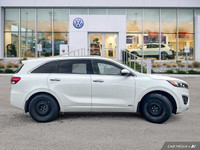 KBB.com 10 Most Awarded Brands. This Kia Sorento boasts a Regular Unleaded V-6 3.3 L/204 engine powe... (image 5)