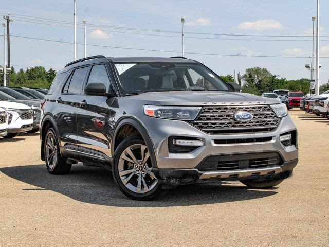 2021 Ford Explorer XLT 202A Sport 2.3L EcoBoost 8 Passenger in Cars & Trucks in Edmonton - Image 2