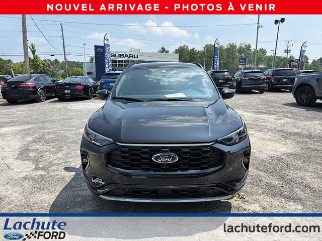 Ford Escape ST-Line Elite AWD 2023 à vendre in Cars & Trucks in Laurentides - Image 2