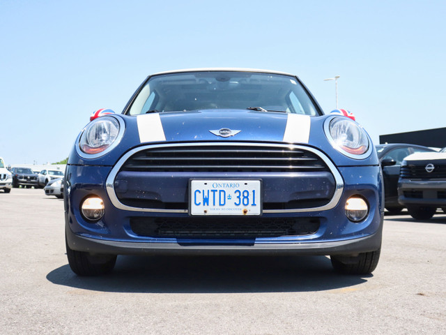 2016 MINI Cooper Base in Cars & Trucks in Oakville / Halton Region - Image 2