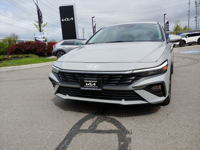 2024 Hyundai Elantra Preferred 2.0L FWD | SUNROOF | NAV | 17K KM in Cars & Trucks in Oakville / Halton Region - Image 4