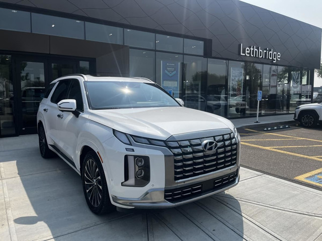 Hyundai Palisade Ultimate Calligraphy 2023 in Cars & Trucks in Lethbridge - Image 2