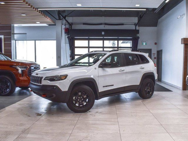 2023 Jeep Cherokee Trailhawk in Cars & Trucks in Calgary