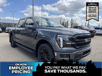 2025 Ford F-150 LARIAT 501A w/BLACK PKG, TOW/HAUL PKG & MOONROOF in Cars & Trucks in Edmonton