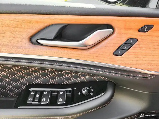 2022 Jeep Grand Cherokee 4xe Summit Reserve | Demo | Leather in Cars & Trucks in Guelph - Image 24