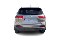 Heated Front Seats, Backup Camera, Cloth, AWD, Bluetooth, AWD, Brake assist, Electronic Stability Co... (image 8)