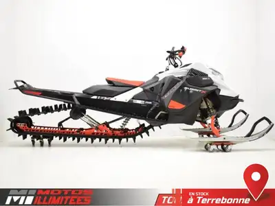 SKI-DOO Summit X Expert 850 Turbo 165 2021 Blanc et Noir 3375 km au compteur. Motos Illimitées Terre...