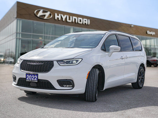2022 Chrysler Pacifica Touring AWD | S package | Heated Seats |S in Cars & Trucks in Guelph - Image 3