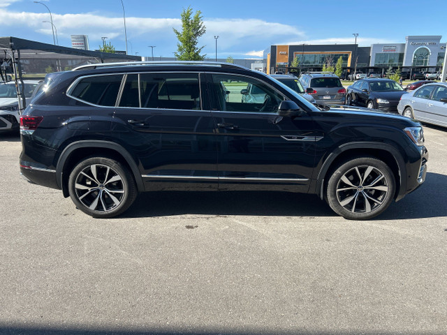 2024 Volkswagen Atlas Execline 2.0 TSI 4MOTION NEW ARRIVAL! in Cars & Trucks in Calgary - Image 4