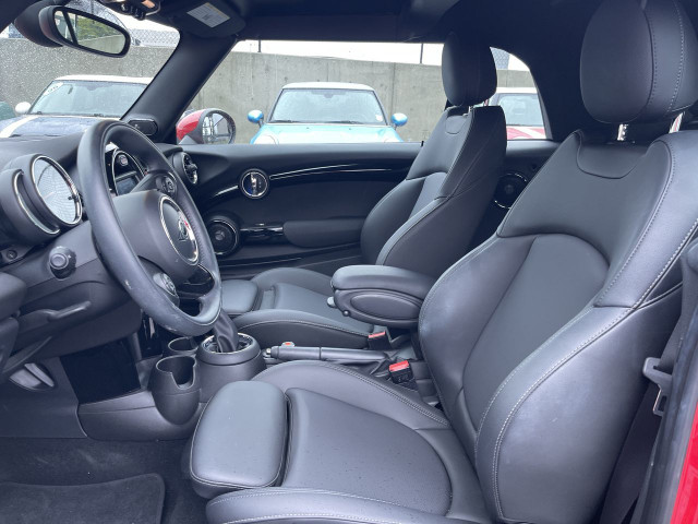 2019 MINI Convertible in Cars & Trucks in Calgary - Image 3