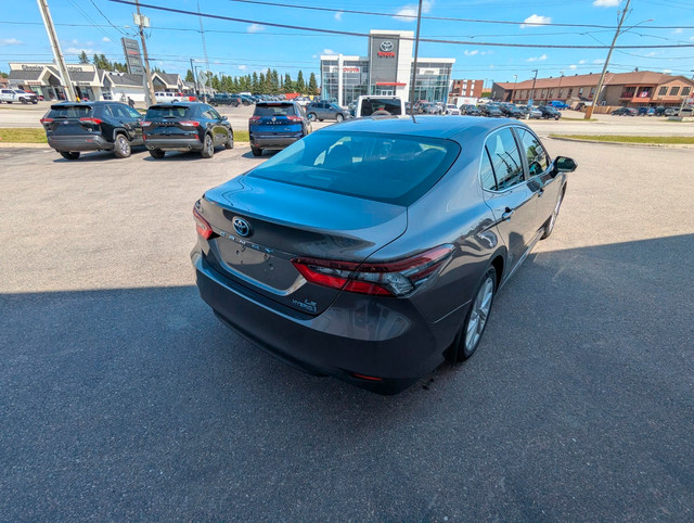 2023 Toyota Camry Hybrid LE in Cars & Trucks in Timmins - Image 4