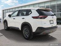 * Intelligent All-Wheel Drive with Terrain Selector * Off-Road and Snow Mode * Intelligent Forward C... (image 2)