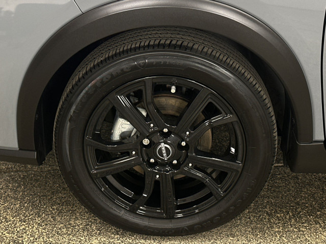 2024 Nissan Kicks SR SR/PREMIUM/LEATHER/8900KM/DIRECT OFF NIS... in Cars & Trucks in Belleville - Image 3