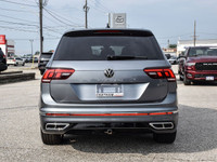 2022 Volkswagen Tiguan 4D Sport Utility Highline Grey AWD, Alloy wheels, Auto High-beam Headlights,... (image 2)