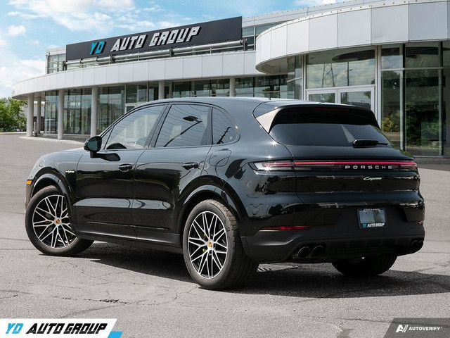 2024 Porsche Cayenne E-Hybrid AWD l One Owner l Clean Carfax!!! in Cars & Trucks in Markham / York Region - Image 4