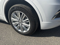 IIHS Top Safety Pick+ with optional front crash prevention and specific headlights. Only 70,084 Mile... (image 4)