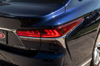 ENJOY 6 MONTHS NO PAYMENTS! LS 500 AWD | REAR ENTERTAINMENT | PANO | NAVI LEXUS INSPECTION IS AVAILA... (image 6)