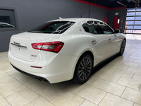 ADAPTIVE CRUISE CONTROL, LEATHER, HEATED & COOLED SEATS, MOONROOF, REAR VIEW CAMERA, 3.0L TWIN TURBO... (image 9)