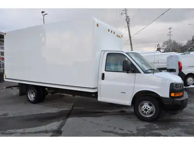 Nice truck and ready for work. this 16 foot Chevy van has power steering, brakes, air conditioning,...
