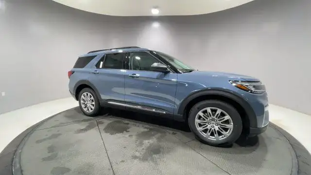 2025 Ford Explorer Active in Cars & Trucks in Strathcona County - Image 11