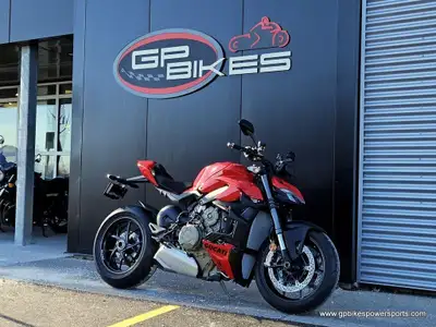 2024 Ducati Streetfighter V4 RedPush forward The Streetfighter V4 was an instant success and set new...