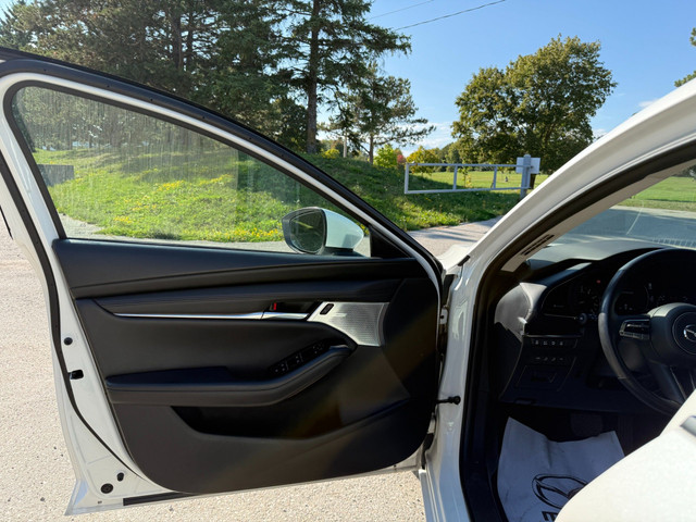 2023 Mazda 3 GT ONE OWNER| NO ACCIDENTS| AWD in Cars & Trucks in Markham / York Region - Image 3
