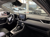 **MONTH-END SPECIAL!** HYBRID POWERED, AWD, SUNROOF, EV MODE, SPORT MODE, ECO MODE, WELL EQUIPPED, V... (image 9)