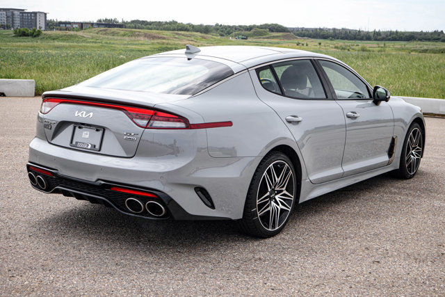 2022 Kia Stinger ELITE LOADED EDITION LEATHER SUNROOF LOW KMS in Cars & Trucks in Strathcona County - Image 4