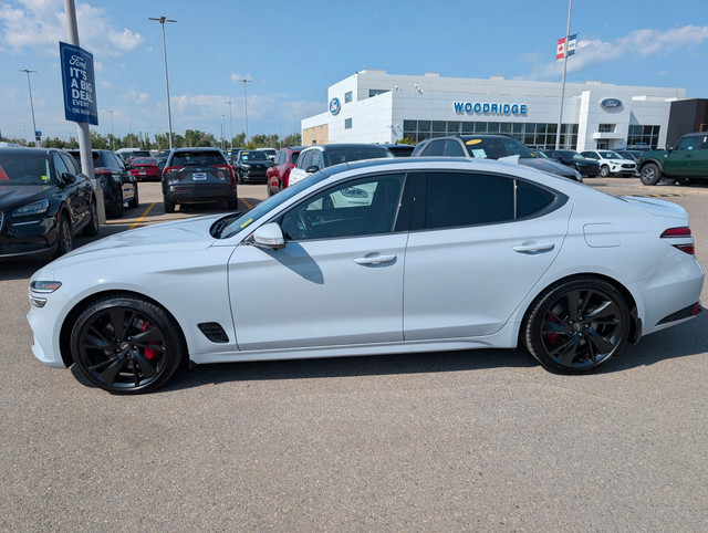 2022 Genesis G70 3.3T Sport 3.5L, ALL WHEEL DRIVE, NAVIGATION... in Cars & Trucks in Calgary - Image 2