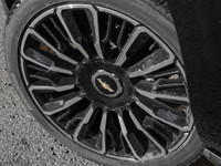 TAHOE HIGH COUNTRY 4WD Engine: 6.2L 8cyl. L/100Km City: 16.6 L/100Km Hwy: 13.0 Safety Equipment La f... (image 7)
