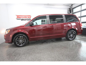 2017 Dodge Grand Caravan SXT / BLACK TOP / DVD