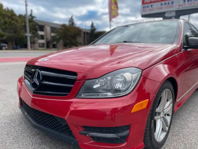 2014 Mercedes-Benz C-Class 4dr Sdn C 300 4MATIC in Cars & Trucks in City of Toronto - Image 9