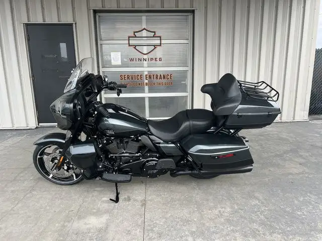 2025 Harley-Davidson FLHXU - Street Glide Ultra in Sport Touring in Winnipeg - Image 5