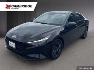 2023 Hyundai Elantra Preferred | Heated Seats | Apple CarPlay | Only 23,301 KM