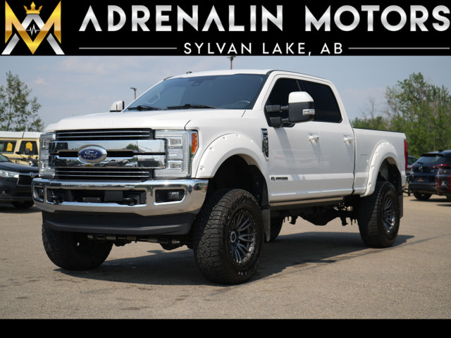 2018 Ford Super Duty F-350 SRW LARIAT in Cars & Trucks in Red Deer