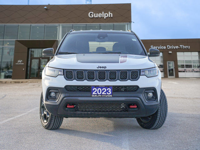 2023 Jeep Compass Trailhawk 4x4 | Leather | Heated Steering in Cars & Trucks in Guelph - Image 2