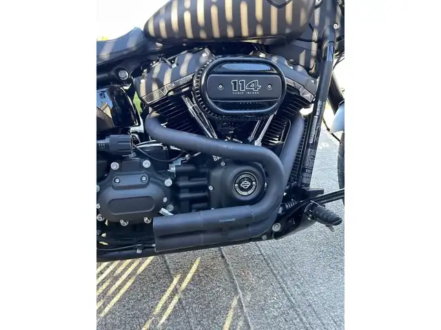 2018 Harley-Davidson FAT BOB 114 FXFBS in Street, Cruisers & Choppers in Laval / North Shore - Image 3