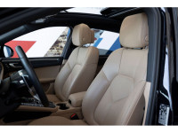 2020 Porsche Macan AWD 7-Speed Porsche Doppelkupplung (PDK) 2.0L I4 Turbocharged EXTERIOR - JET BLAC... (image 8)