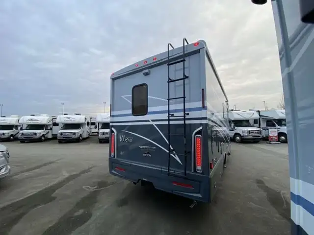 2025 Winnebago View 24D in RVs & Motorhomes in Abbotsford - Image 10