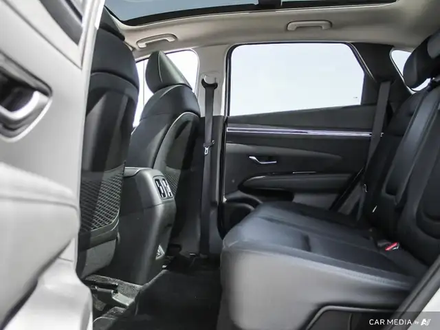 2024 Hyundai Tucson Hybrid Ultimate Android Auto | Low KMS |... in Cars & Trucks in London - Image 25