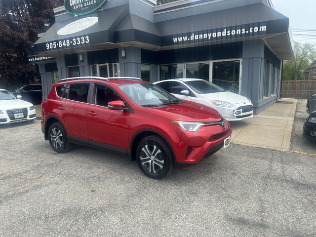 2016 Toyota RAV4 AWD 4dr LE in Cars & Trucks in Mississauga / Peel Region - Image 2