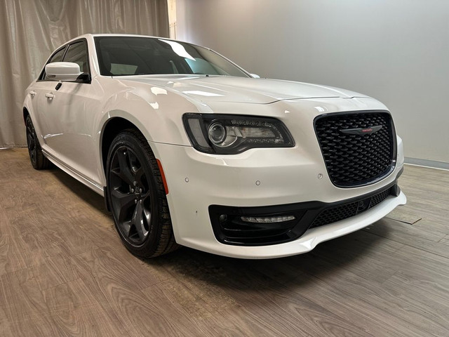 2023 Chrysler 300 S RWD 5.7L HEMI V8 | NAPPA HEATED + COOLED LEA in Cars & Trucks in Moose Jaw