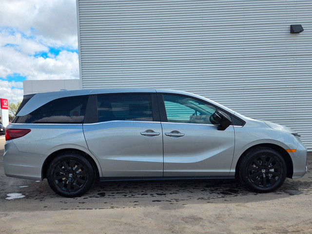 2025 Honda Odyssey Sport **POWER MOONROOF**HEATED STEERING WH... in Cars & Trucks in Grande Prairie - Image 3