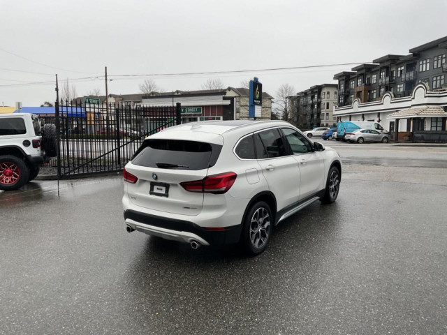  2021 BMW X1 xDrive28i in Cars & Trucks in Delta/Surrey/Langley - Image 4