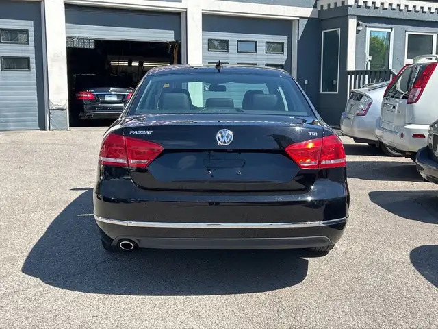 2015 Volkswagen Passat Comfortline in Cars & Trucks in Calgary - Image 6