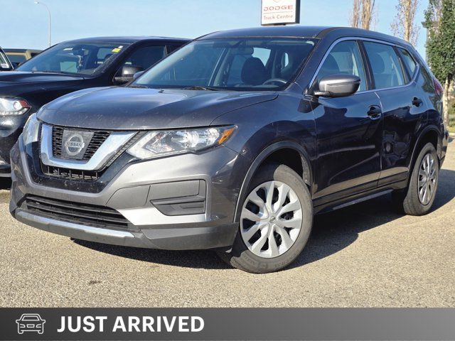 2017 Nissan Rogue in Cars & Trucks in Grande Prairie