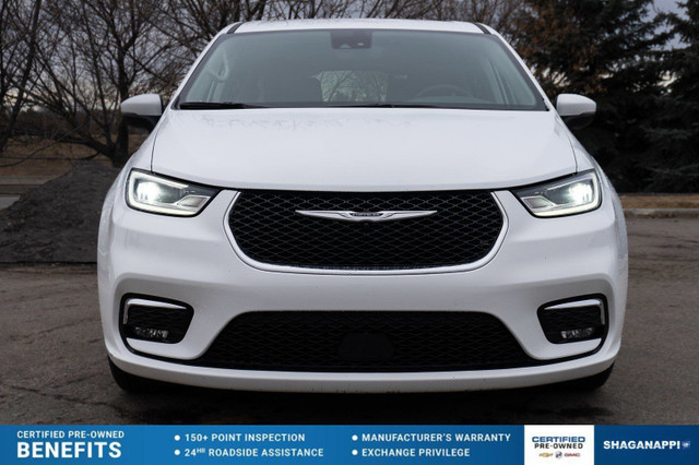 2023 Chrysler Pacifica Touring-L | CLEAN CARFAX in Cars & Trucks in Calgary - Image 2